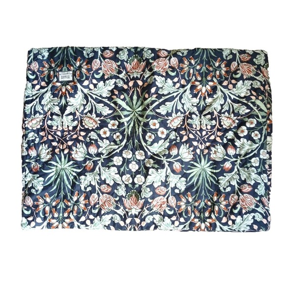 William Moriris at Home single standard quilted sham navy green floral craftsman - Picture 1 of 4